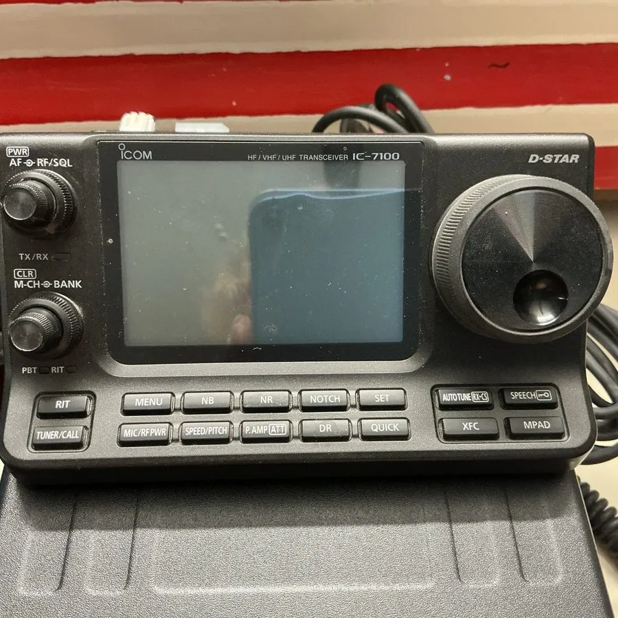 Радиостанция Icom IC-7100 Ham Radio HF VHF UHF Transceiver Box Cords Works — фото лота 1