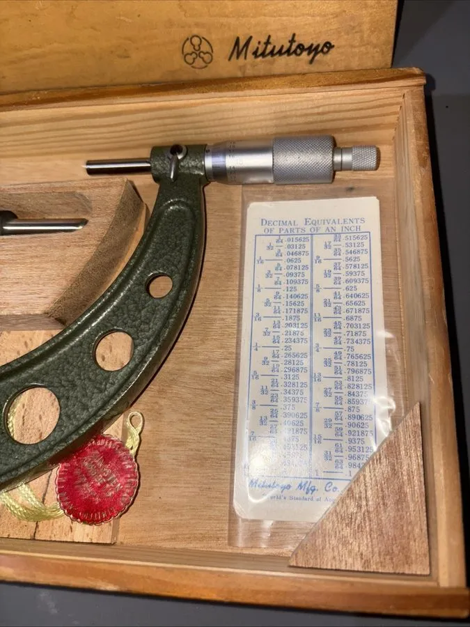 Микрометр Mitutoyo 5-6” Micrometer No. 103-220 in Wood Box — фото лота 2