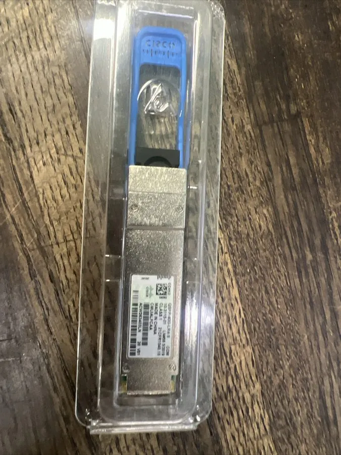 Трансивер CISCO QSFP-40G-LR4-S 40G 1310nm 10KM SMF LC Transceiver HOLOGRAM