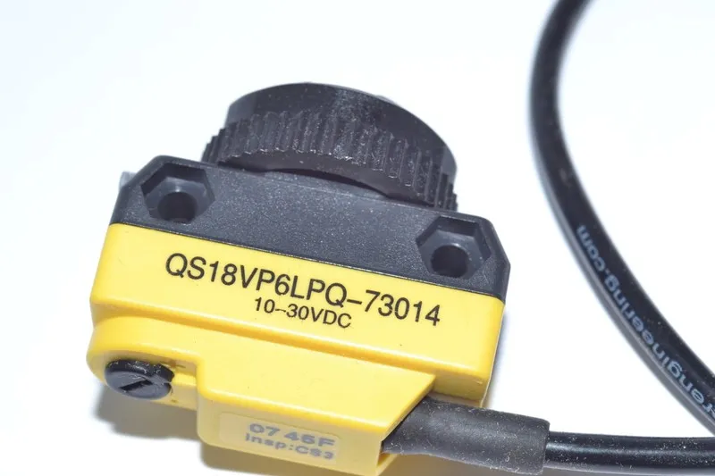 Фотоэлектрический датчик BANNER QS18VP6LPQ8 PHOTOELECTRIC SENSOR SWITCH 10-30VDC