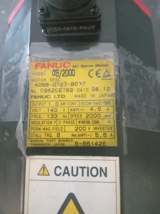 Серводвигатель FANUC α6/2000 AC Servo Motor 140V 1.0kW 2000RPM A06B-0127-B077