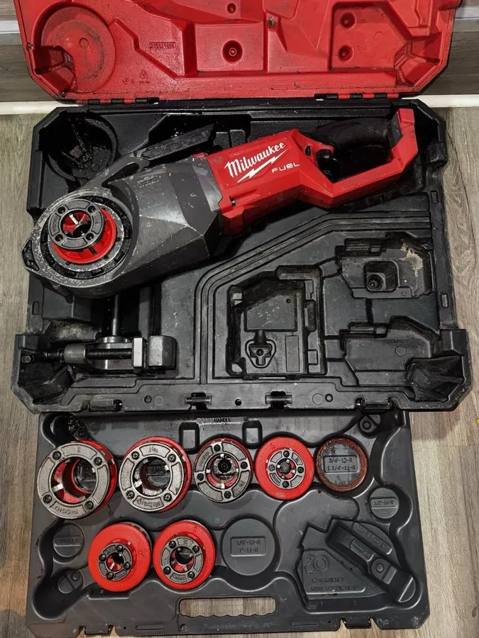 Режущий инструмент Milwaukee M18 FUEL 2874-20 ONE-KEY Pipe Threader NPT 1/2-2in