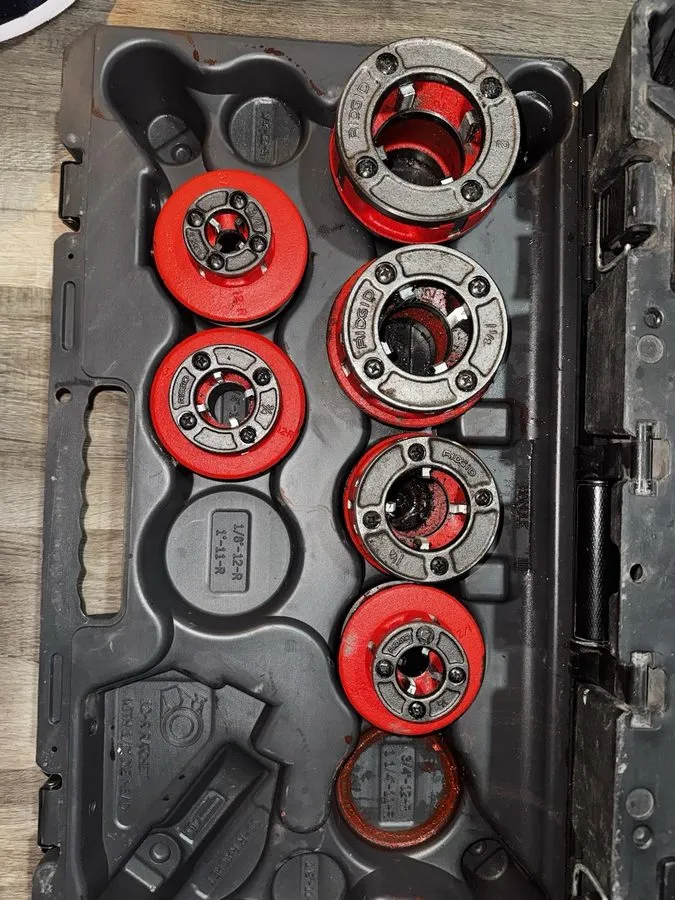Режущий инструмент Milwaukee M18 FUEL 2874-20 ONE-KEY Pipe Threader NPT 1/2-2in  — фото лота 2