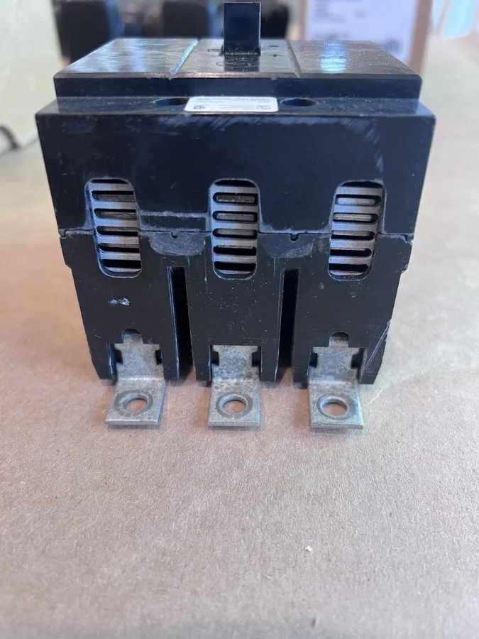 Автоматический выключатель EATON WESTINGHOUSE GHB3060 3 POLE 60 AMP 480v CIRCUIT — фото лота 2