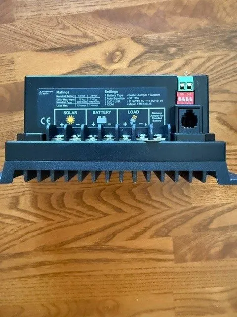 Аккумулятор Morningstar SS-MPPT-15L SunSaver MPPT 15 amp 12/24V Solar Charge Con
