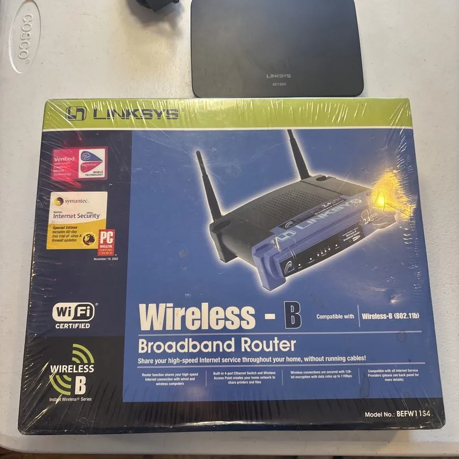 Маршрутизатор Linksys BEFW11S4 11 Mbps 4-Port 10/100 Wireless B Router