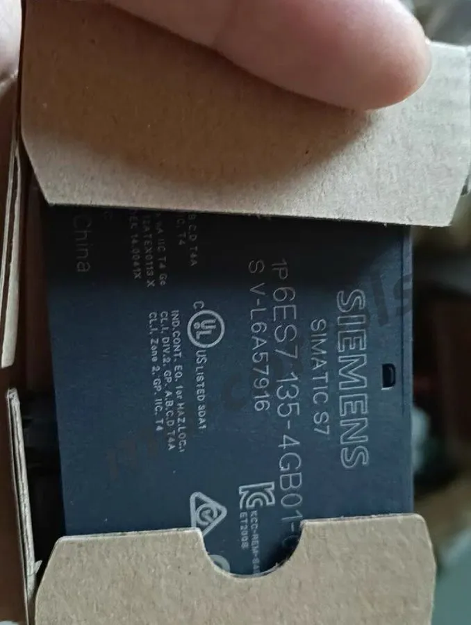Модуль ввода-вывода 1 x 6ES7135-4GB01-0AB0 Siemens SIMATIC ET 200S Analog Output