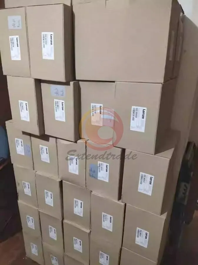 Сервопривод Lenze EVS9321-ET Inverter Servo Drive