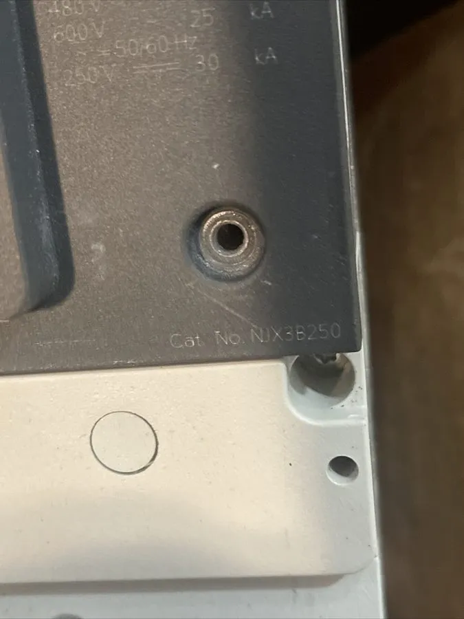 Автоматический выключатель Siemens NJX3B250 3VL4125-1KN30-0AA0 circuit breaker V