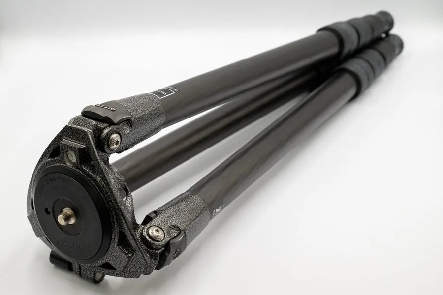 Оборудование видеонаблюдения Gitzo GT3542LS Series 3 Carbon Fiber Tripod Legs On — фото лота 1