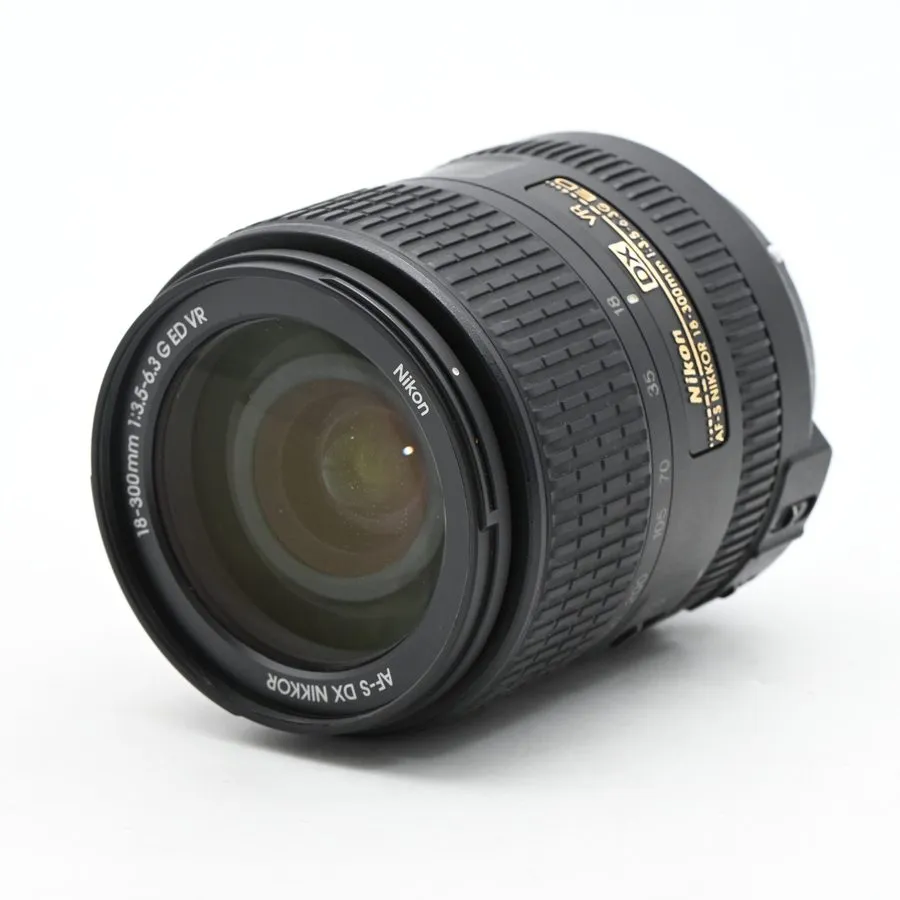 Объектив Nikon AF-S DX Nikkor 18-300mm F/3.5-6.3G ED VR Zoom Lens #L299