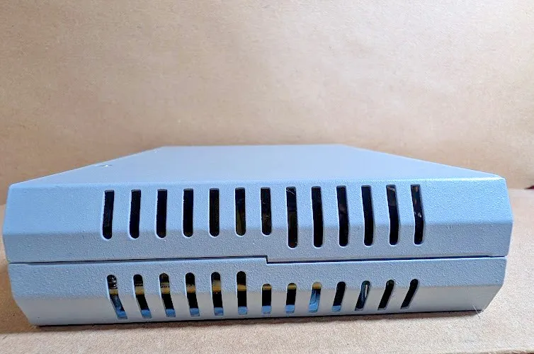 Коммутатор Allied telesis centrecom fs708tl v2 ethernet switch — фото лота 2