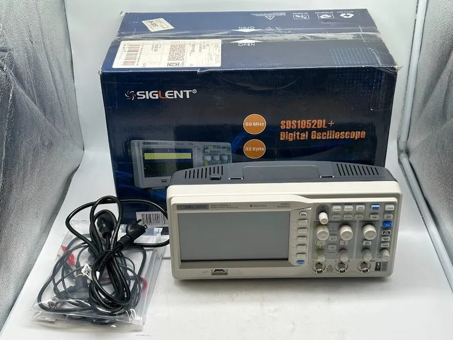Осциллограф Siglent SDS1052DL 50 MHz Digital Storage Oscilloscope