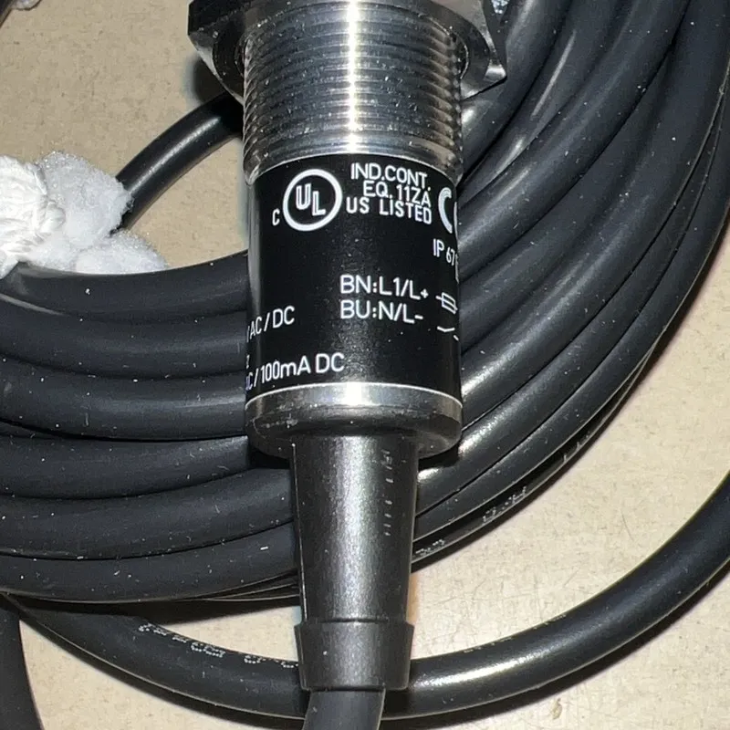 Датчик приближения IFM IGA2005-AB0A Inductive Proximity Sensor M18 18mm 20-250AC — фото лота 1