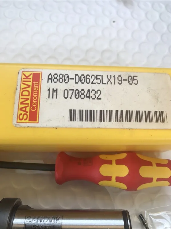 Режущий инструмент Sandvik Indexable Insert Drill: A880-D0625LX19-05 — фото лота 2