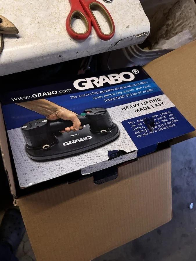 Вакуумная присоска GRABO Cordless Powered Vacuum Suction Cup Lifter with Battery