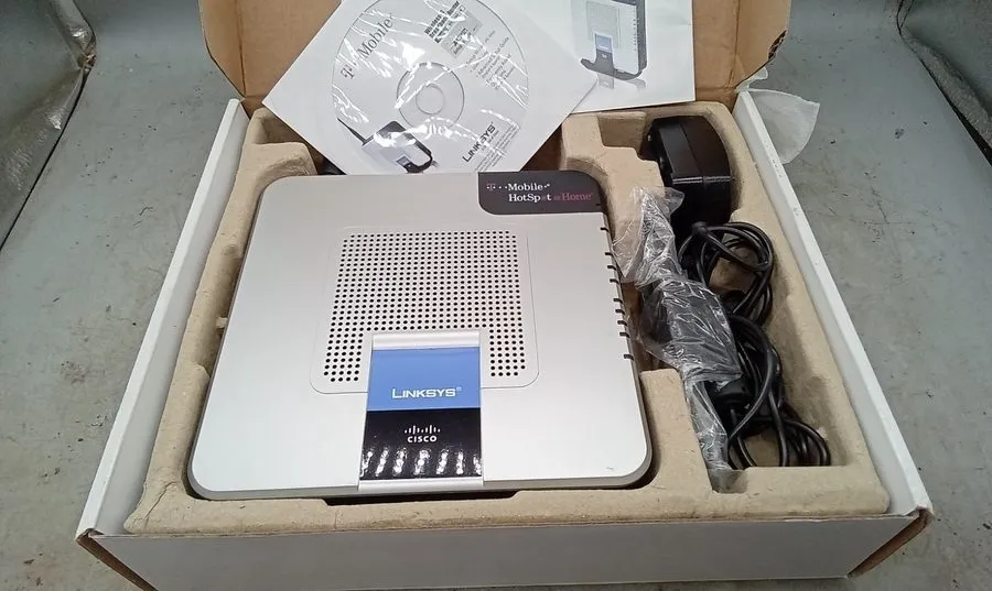 Маршрутизатор T-MOBILE HOTSPOT@HOME LINKSYS WIRELESS ROUTER PHONE WRTU54G-TM — фото лота 2