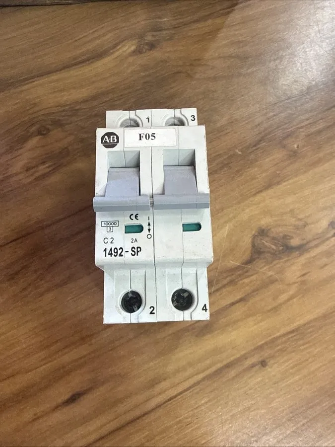 Клеммник Allen Bradley 1492-SP2C020 — фото лота 1