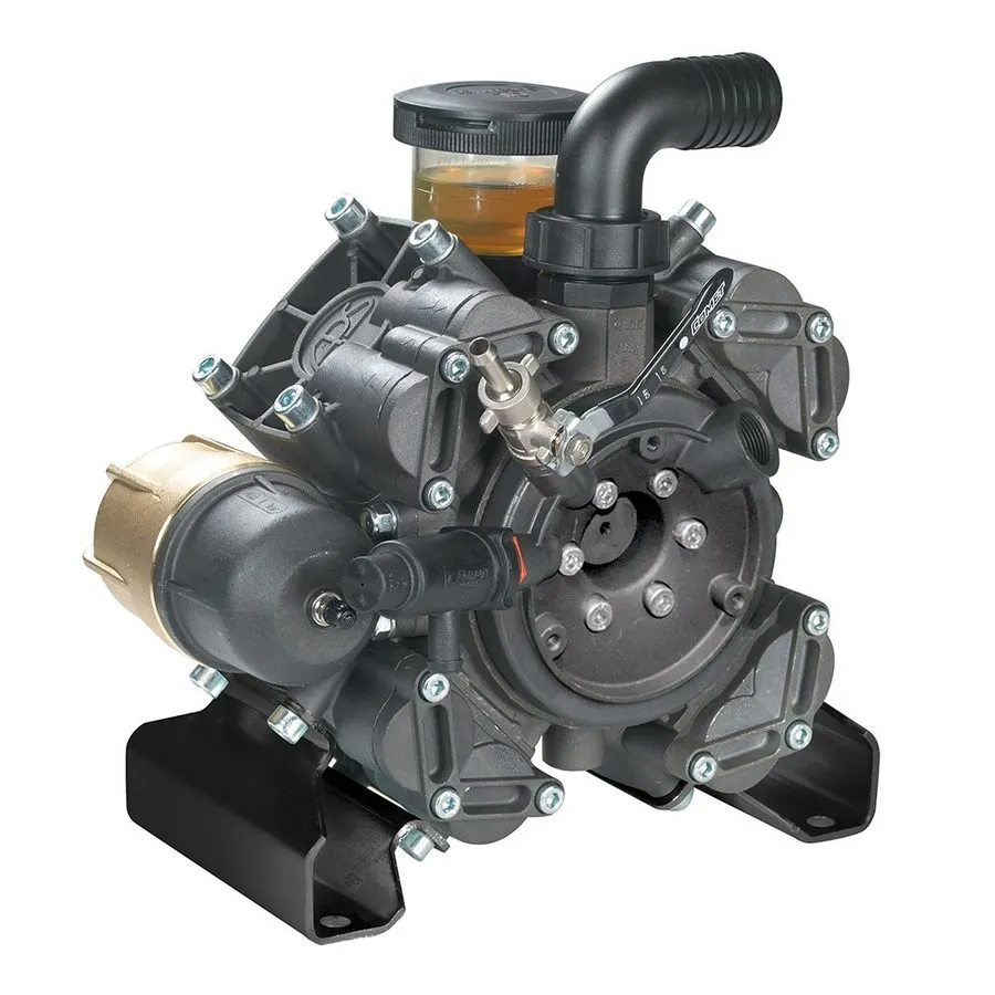Насос Comet APS96 Series Four Diaphragm Pump 6 Hole Flange, 725PSI, 24.8GPM, 550 — фото лота 1