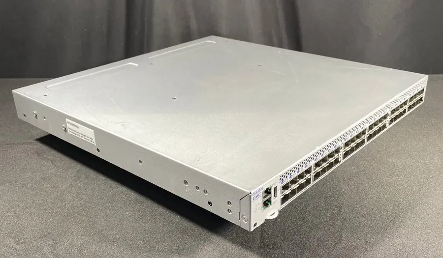 Коммутатор Brocade DS-6510B 48 Port SFP Fiber FC Switch 36 Port Active Licensed