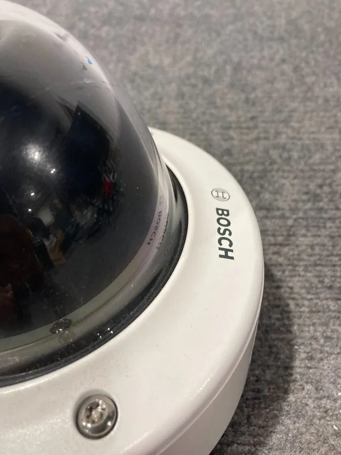 Камера Refurfished Bosch VDN-495V03-20 DN Security Color Camera with Surface Mou — фото лота 2