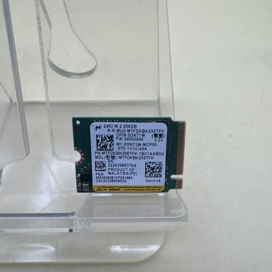 SSD-накопитель { x} Micron 2450 256GB M.2 2230 PCIe Gen4 x4 NVMe SSD MTFDKBK256T