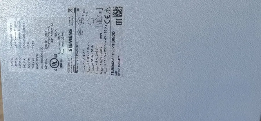 Реле защиты Siemens 7SJ8042-5EB90-1FB0 SIPROTEC Overcurrent Protection Relay UPS — фото лота 1