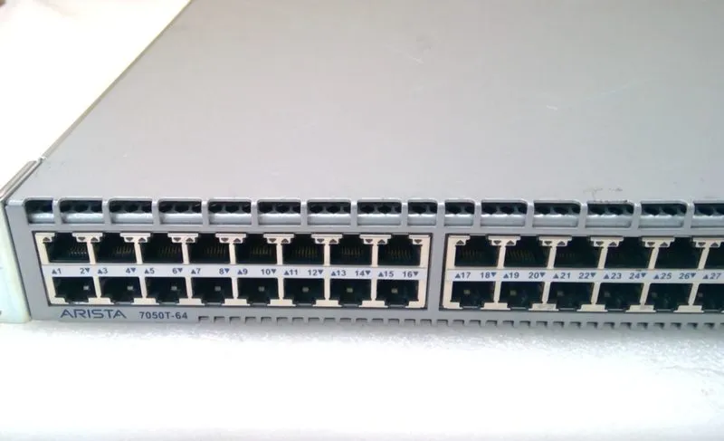 Коммутатор Arista DCS-7050T-64 48-Port 10GbE RJ45 4x 40Gb QSFP+ Switch — фото лота 3