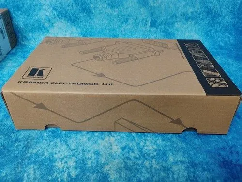 Видеокоммутатор Kramer VP-32K 3x1:2 Computer Graphics Video & Stereo Audio Switc