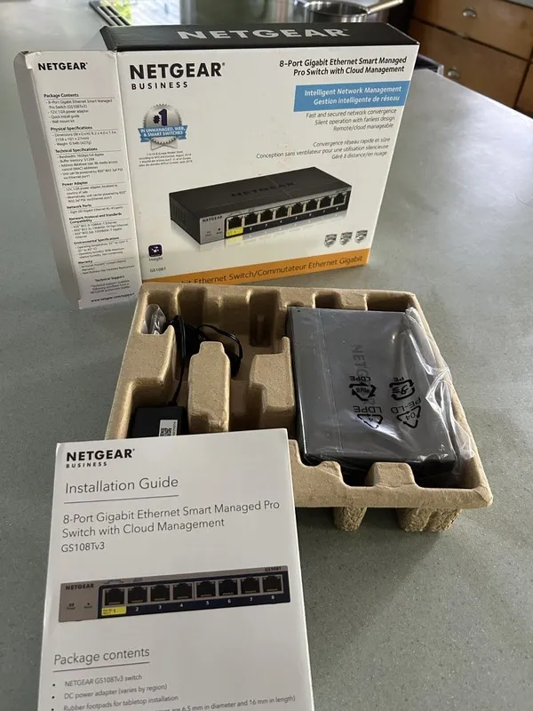 Коммутатор NETGEAR GS108Tv3 8-Port Gigabit Ethernet Smart Switch with Cloud Mana