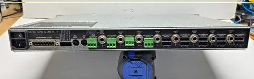Микшерный пульт Shure SCM800 Rackmount Professional 8 Channel Microphone Mixer