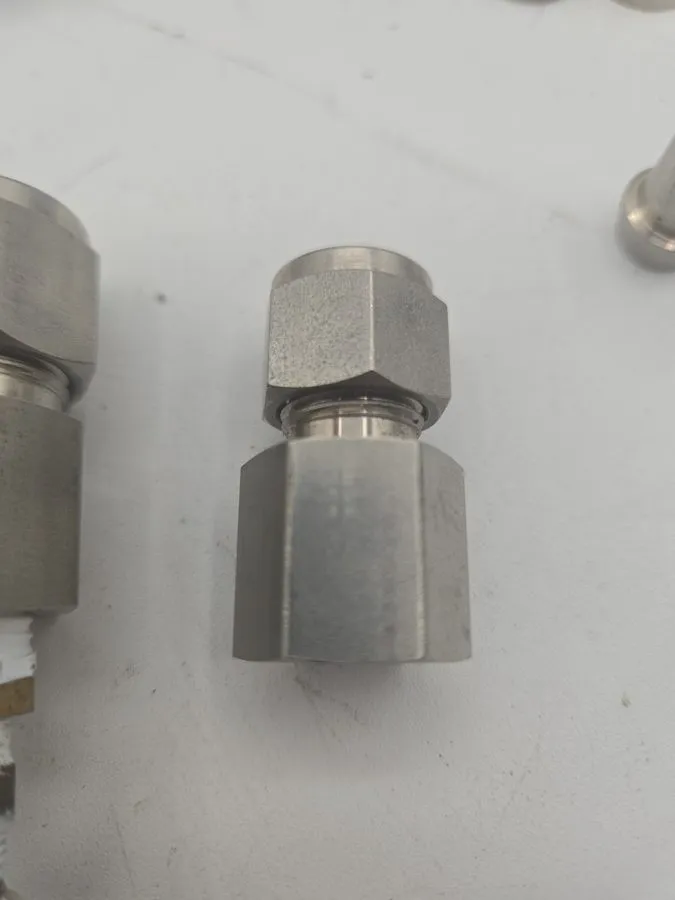 Фитинг Swagelok 316 Stainless Fitting Lot SS-810-7-4 SS-810-NFSET SS-601-PC SS-8 — фото лота 2