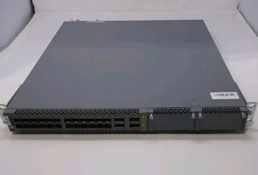 Коммутатор Juniper EX4600-40F-AFO 24-Port 10GbE SFP+ Switch & 4 x QSFP 2 x JPSU-