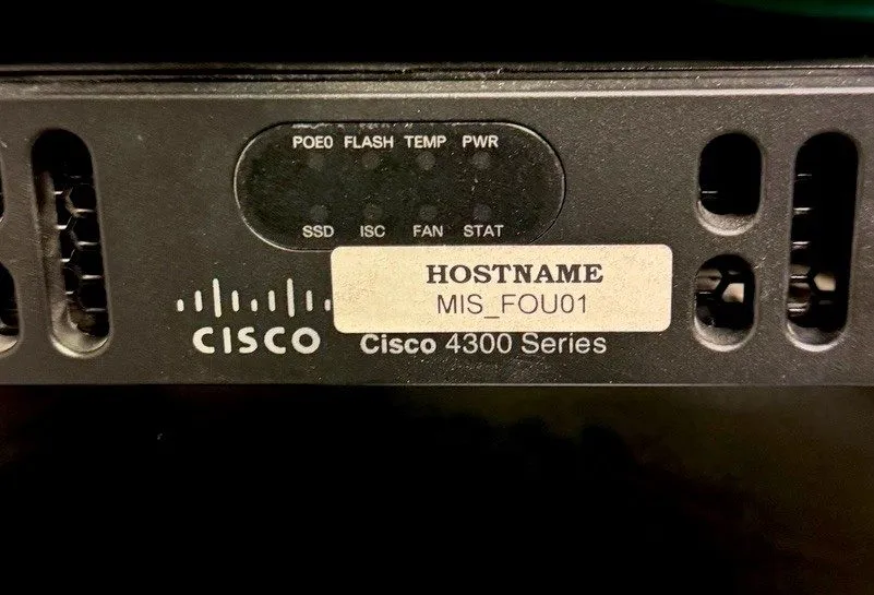 Маршрутизатор Cisco 4300 Series Rack-Mountable Router C4300 Series Product Line — фото лота 1