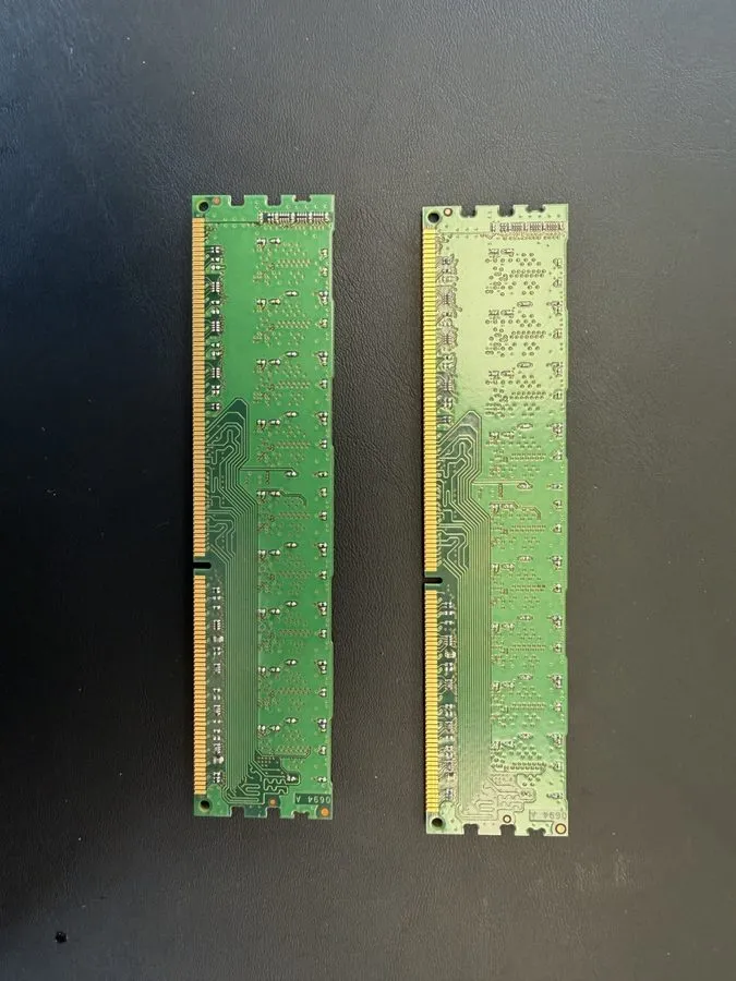 Модуль памяти Micron MT9KSF25672AZ-1G4D1ZE 2GB PC3-10600 DDR3-1333 Server Memory — фото лота 1