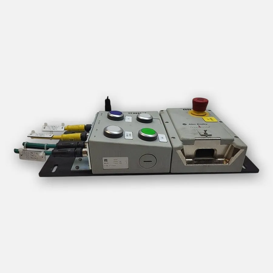 Реле безопасности Opened Allen Bradley 442G-MABRB-UR-E0JP4679 /A Guardmaster Eth