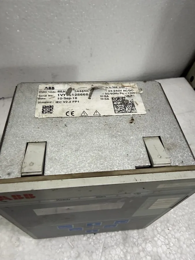 Реле защиты ABB REJ601 FEEDER PROTECTION RELAY 24-240V AC/DC — фото лота 1