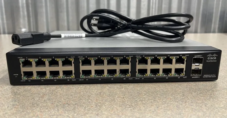 Коммутатор Cisco Small Bussiness 24 Port 10/100/1000 Switch SR2024C