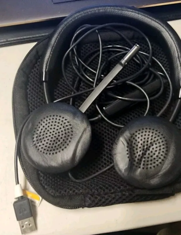 VoIP-шлюз Plantronics Blackwire 500 Series C520-M Wired Headset Very Good