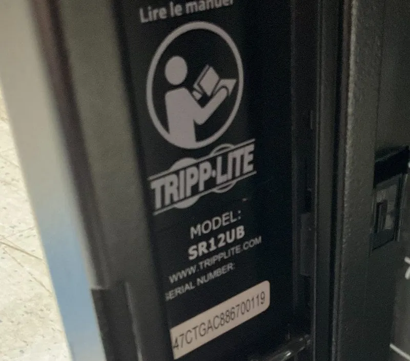 Стойка/шкаф Tripp Lite SmartRack 12U Mid-Depth Rack Enclosure Cabinet Black SR12