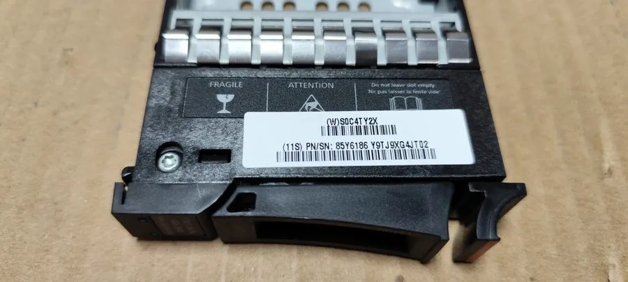 Жёсткий диск IBM 85Y6186 1TB 2076-3271- V7000 2.5''SAS 7200rpm SFF — фото лота 3