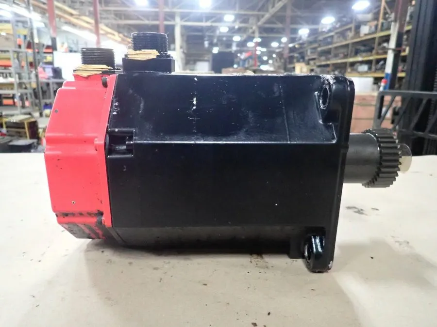 Серводвигатель FANUC A06B-0142-B575 AC SERVO MOTOR