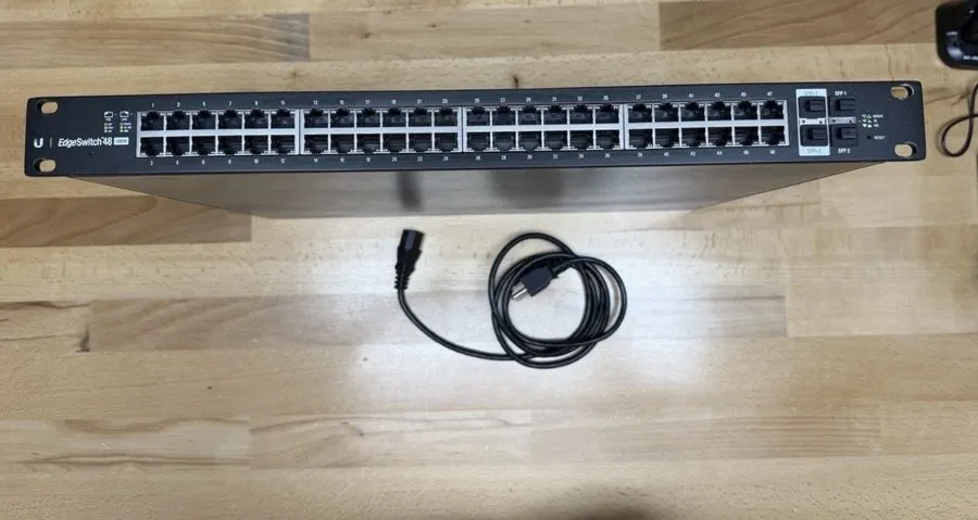Коммутатор Ubiquiti ES-48-500W Edgeswitch 48-Ports PoE GigaBit Ethernet 1U Switc