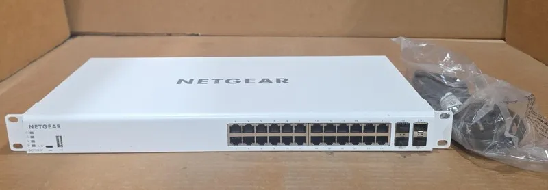 Коммутатор NETGEAR Smart Cloud Insight Managed Switch GC728XP Gigabit Ethernet P