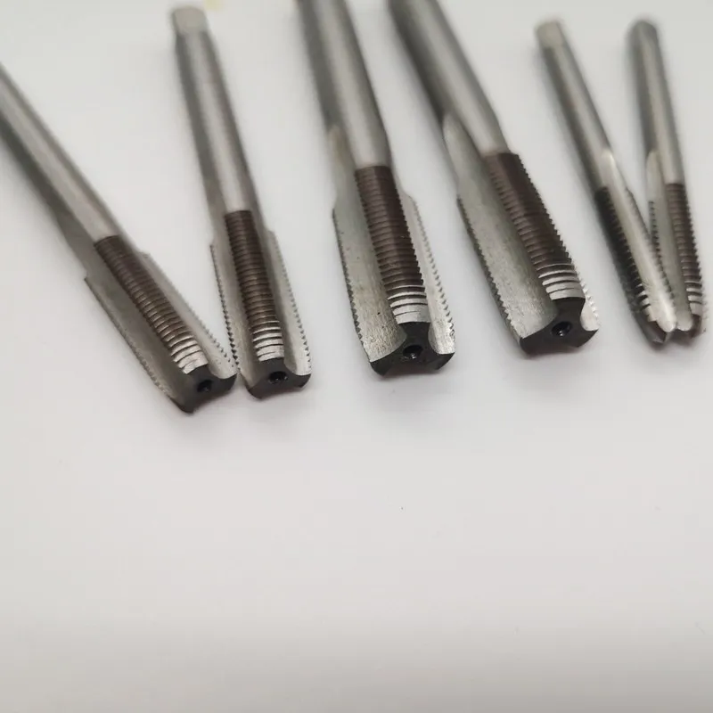 Клапан Tire Valve Stem Tap and Die Set Thread Tool 5V1-36 6V1 0.8 10V1 1 12V1-26 — фото лота 2
