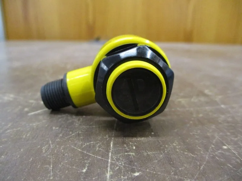 Фотоэлектрический датчик Banner Photoelectric Sensor T18-2VPFF100IR-Q8 10-30VDC