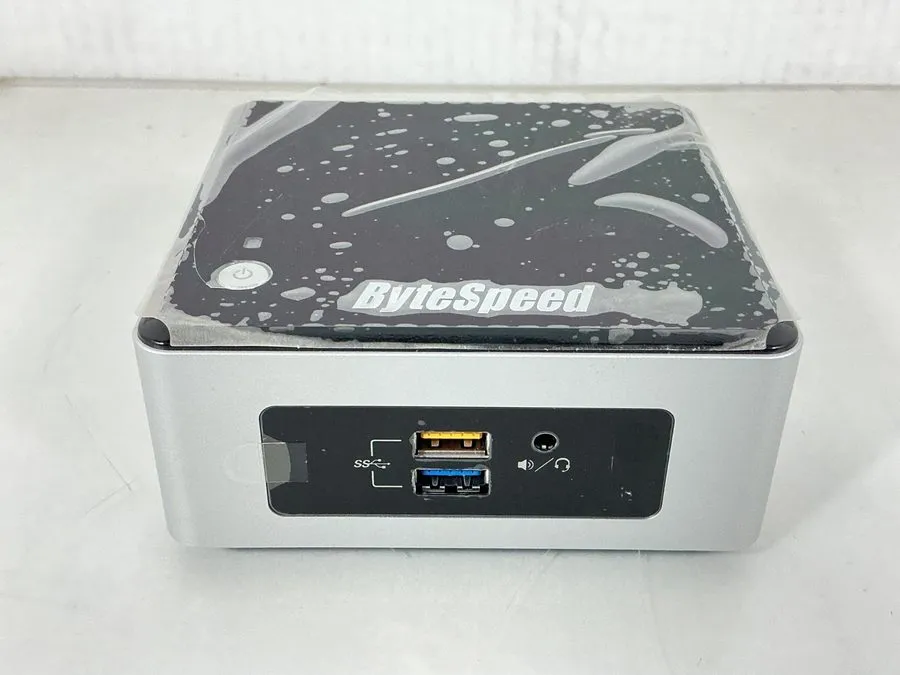 Оргтехника Intel NUC5CPYH Intel Celeron N3050 WiFi VGA HDMI Mini PC (BOXNUC5CPYH