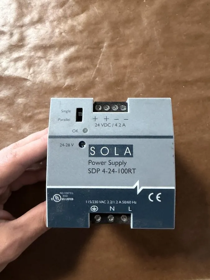 Блок питания SolaHD SDP 4-24-100RT SDP Series DIN Rail Power Supply 24V DC 4.2A 