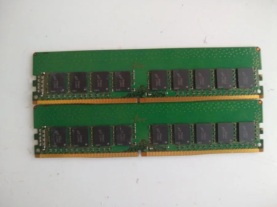 Модуль памяти Micron MTA18ASF1G72AZ-2G1A1ZG 16GB (2x8GB) 2Rx8 PC4-2133P — фото лота 1