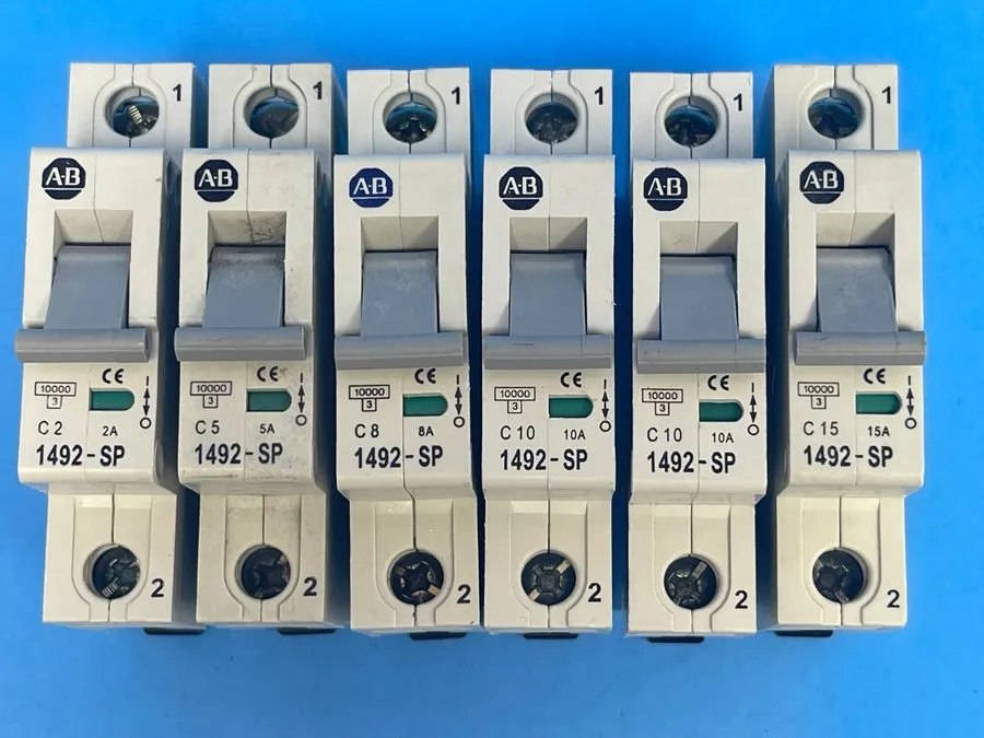 Автоматический выключатель Allen Bradley 1492-SP1 (D1,D5,D7,D10) 1-Pole, D-Curve